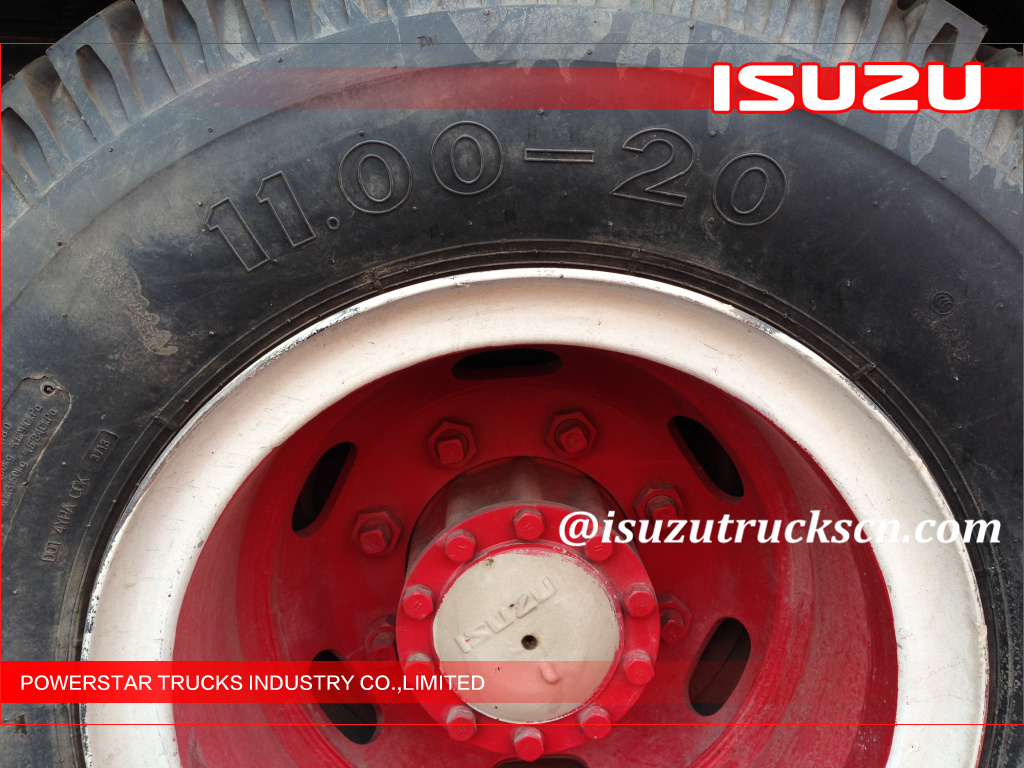 10000L Isuzu Emergency Water Foam Fire Truck with Dry powder