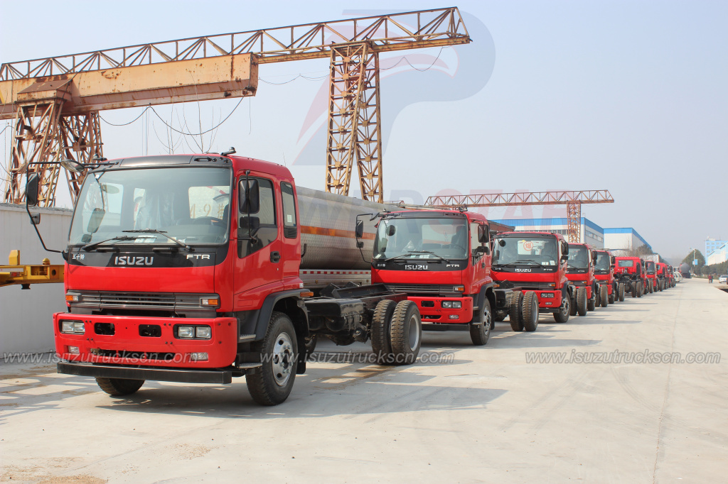 ISUZU FTR foam fire fighting vehicle/fire engine truck