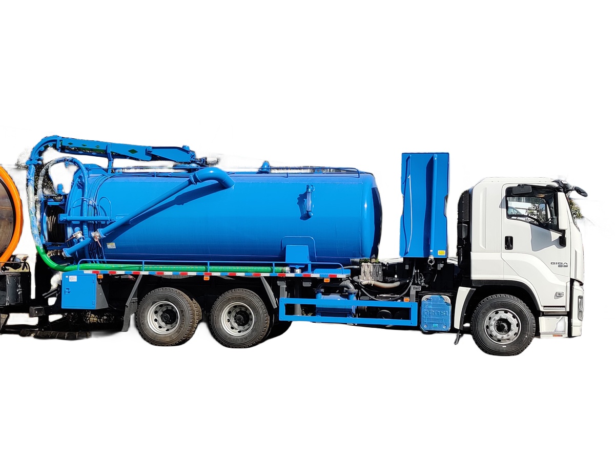 Isuzu brand Combined Vacuum and Canal Jetting Trucks 