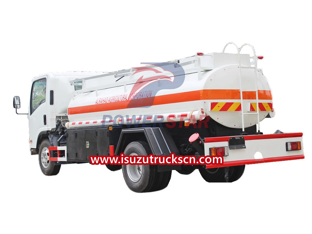 Isuzu NPR refueling tanker truck low price for sale