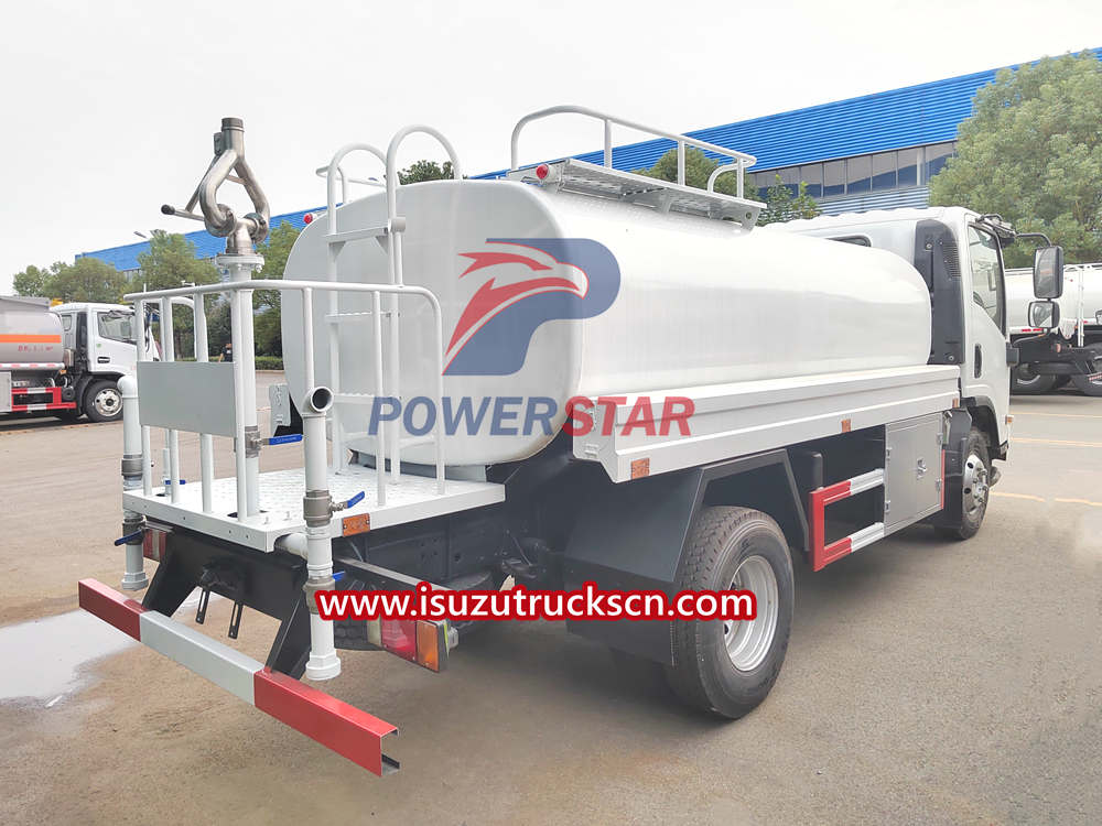 Isuzu Chassis Truck Mounted Water Sprinkler 