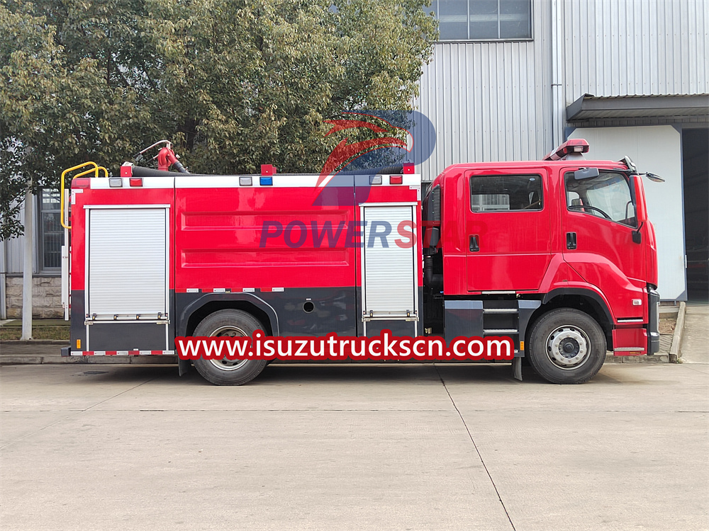 Isuzu Giga өрт сөндіру көлігі