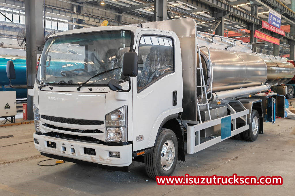 
     Түпнұсқа ISUZU оң жақ жетекті 6CBM алюминий майы бар цистерна
    