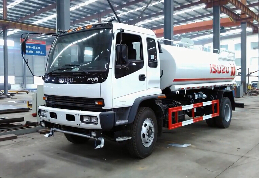 
     Isuzu FVR FTR Water Bowser спринклерлі жүк көлігі жапондық су цистернасы
    