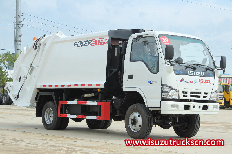 
     ISUZU 4x4 жол талғамайтын 4WD 600P 6CBM қоқыс жинағыш машинасы
    